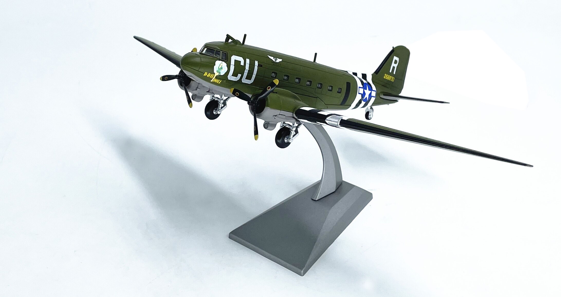 1: 100 World War II US C47 transport aircraft model Battle of Normandy Cu L4 Static alloy collection model