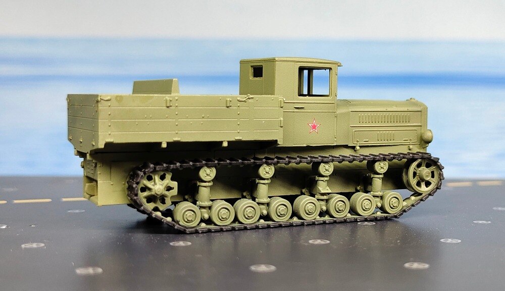 1:72 Soviet artillery traction model Static simulation of tracked armored vehicle Finished product model em35118