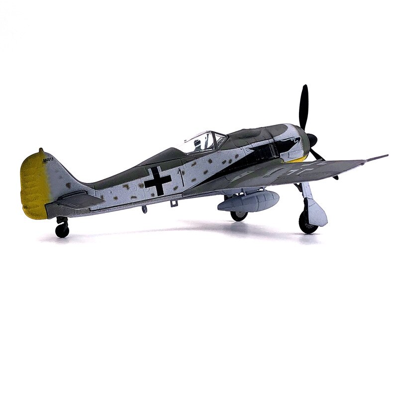 1:72 German fw-190 fighter model Alloy collection model 1:72 German fw-190 fighter model Alloy collection model