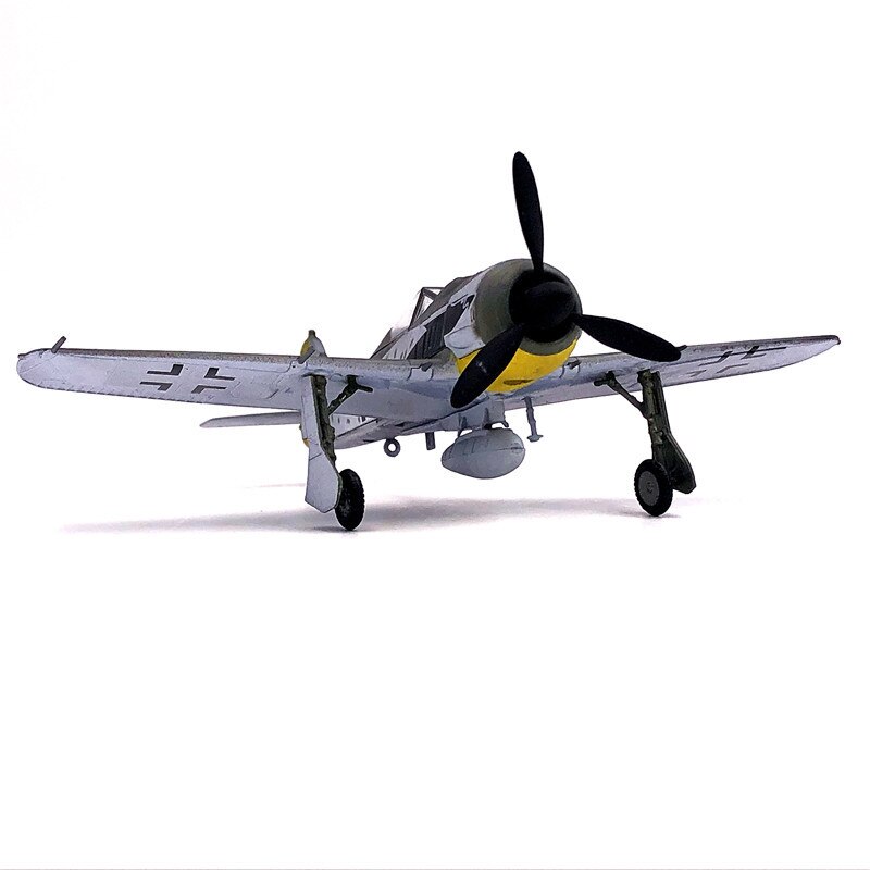 1:72 German fw-190 fighter model Alloy collection model 1:72 German fw-190 fighter model Alloy collection model