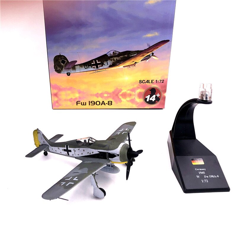 1:72 German fw-190 fighter model Alloy collection model 1:72 German fw-190 fighter model Alloy collection model