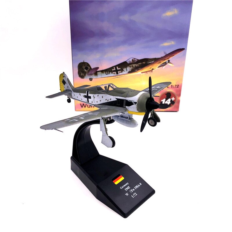 1:72 German fw-190 fighter model Alloy collection model 1:72 German fw-190 fighter model Alloy collection model