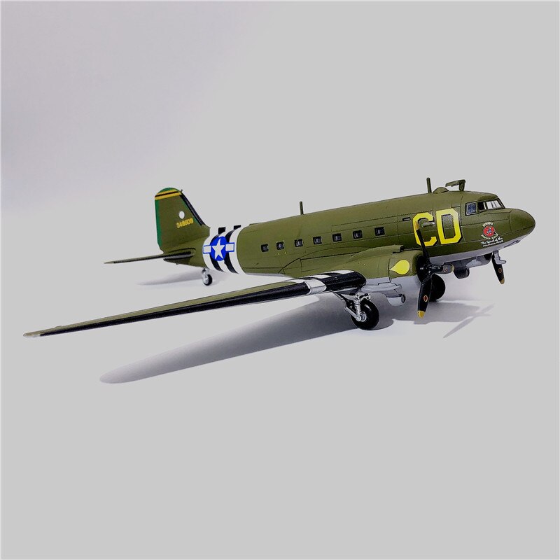 1:100 C47 transport aircraft World War II US 101 Airborne Division Alloy model 75th Anniversary of the Battle of Normandy