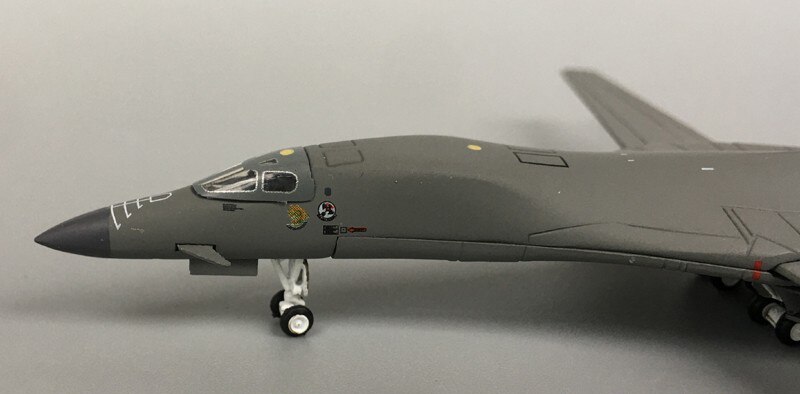 1/400 USAF B-1B strategic bomber 85-0069 gmusa096 Alloy collection model