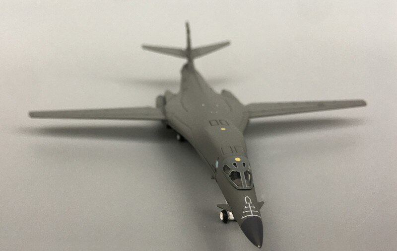 1/400 USAF B-1B strategic bomber 85-0069 gmusa096 Alloy collection model