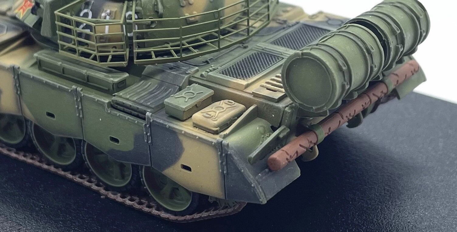 1: 72 China 59D MBT main battle tank model Jungle camouflage Simulated finished decoration 1: 72 China 59D MBT main battle tank model Jungle camouflage Simulated finished decoration