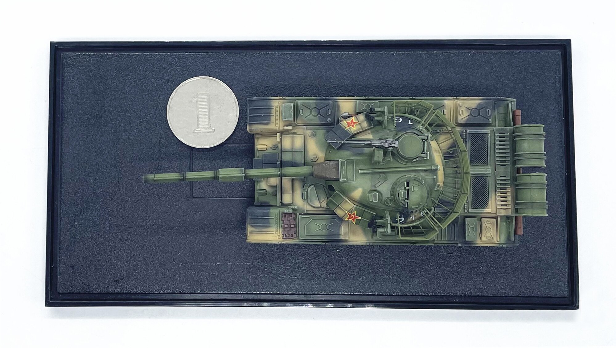 1: 72 China 59D MBT main battle tank model Jungle camouflage Simulated finished decoration 1: 72 China 59D MBT main battle tank model Jungle camouflage Simulated finished decoration