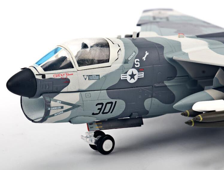Fine 1 / 72 US Navy a-7e A7 fighter Operation Mantis Alloy collection model