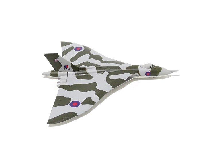 1 / 234 Avro Vulcan bomber, UK Alloy aircraft model Finished product collection model