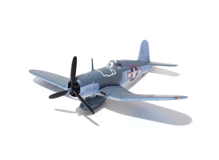 Fuselage length of 1 / 100 US F4U fighter 10cm Alloy aircraft model Collect ornaments