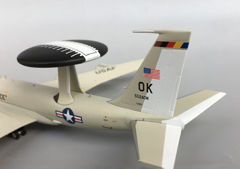 fine 1 / 200 USAF e-3b early warning aircraft model 552ACW Alloy collection model fine 1 / 200 USAF e-3b early warning aircraft model 552ACW Alloy collection model