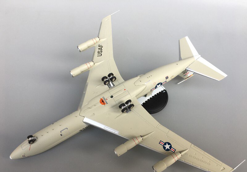 fine 1 / 200 USAF e-3b early warning aircraft model 552ACW Alloy collection model fine 1 / 200 USAF e-3b early warning aircraft model 552ACW Alloy collection model