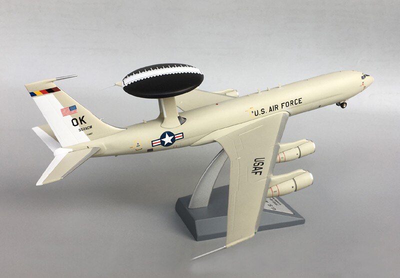 fine 1 / 200 USAF e-3b early warning aircraft model 552ACW Alloy collection model fine 1 / 200 USAF e-3b early warning aircraft model 552ACW Alloy collection model