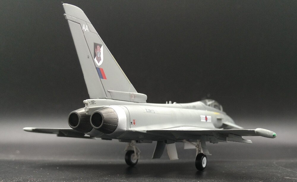 1:72 British Air Force EF-2000A Typhoon fighter model trumpet finished 37141 Collection model