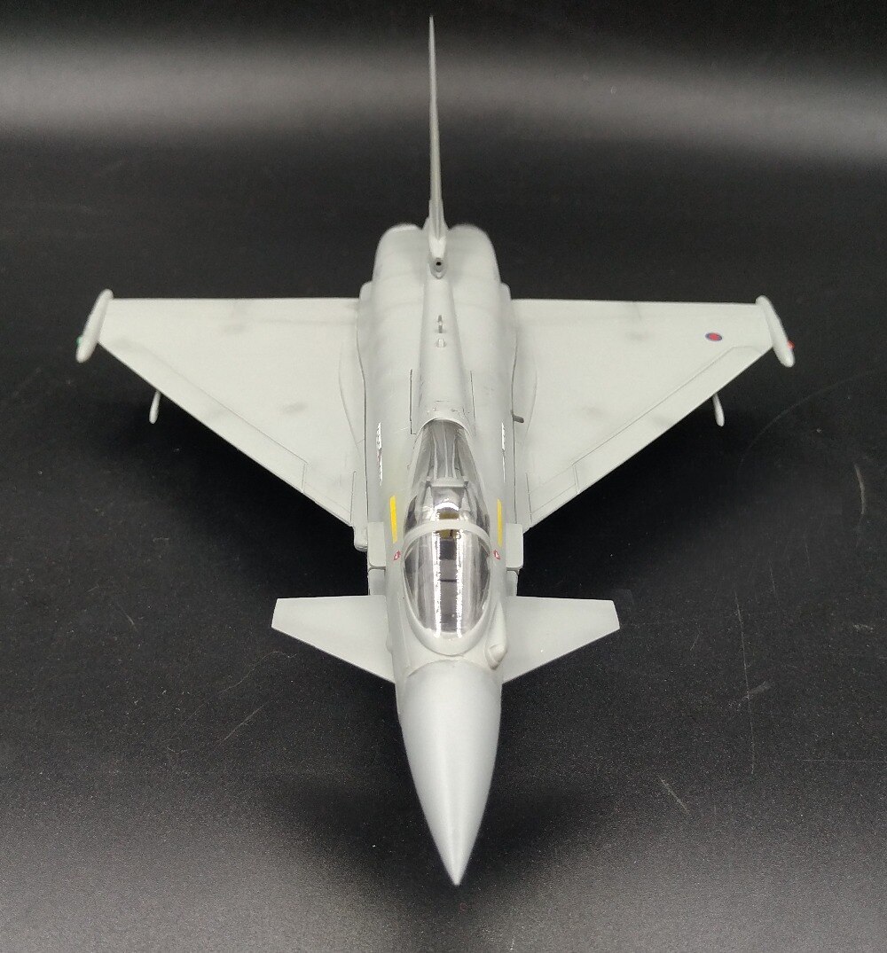 1:72 British Air Force EF-2000A Typhoon fighter model trumpet finished 37141 Collection model