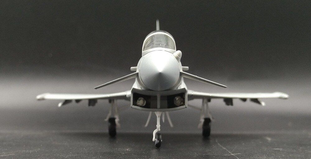 1:72 British Air Force EF-2000A Typhoon fighter model trumpet finished 37141 Collection model