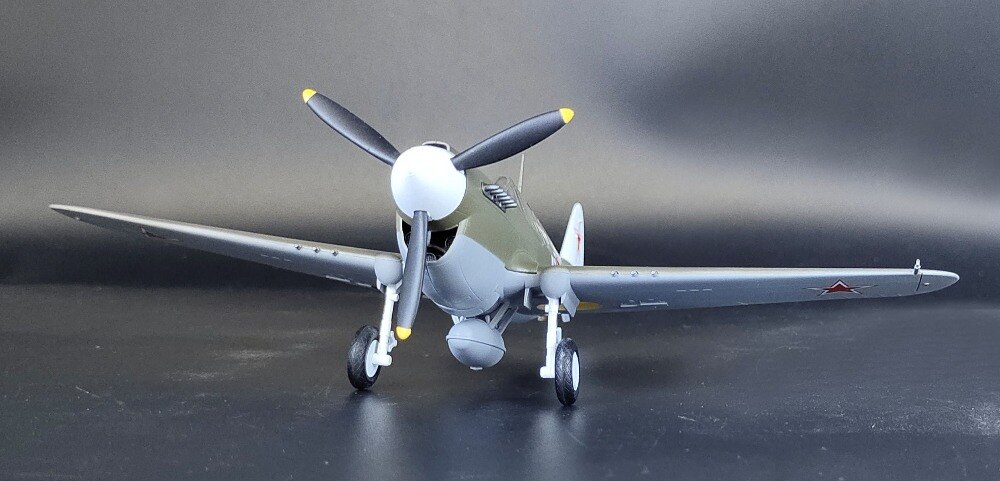 1:48 World War II U.S. p-40m fighter model Soviet painting Finished product simulation model 39314 1:48 World War II U.S. p-40m fighter model Soviet painting Finished product simulation model 39314
