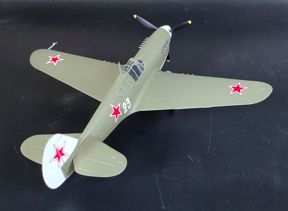 1:48 World War II U.S. p-40m fighter model Soviet painting Finished product simulation model 39314 1:48 World War II U.S. p-40m fighter model Soviet painting Finished product simulation model 39314