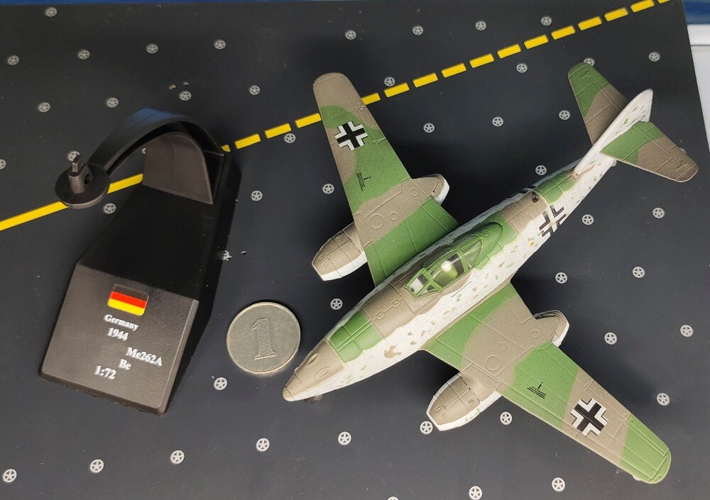fine 1:72 German me262 jet fighter model Old edition Semi alloy collection model