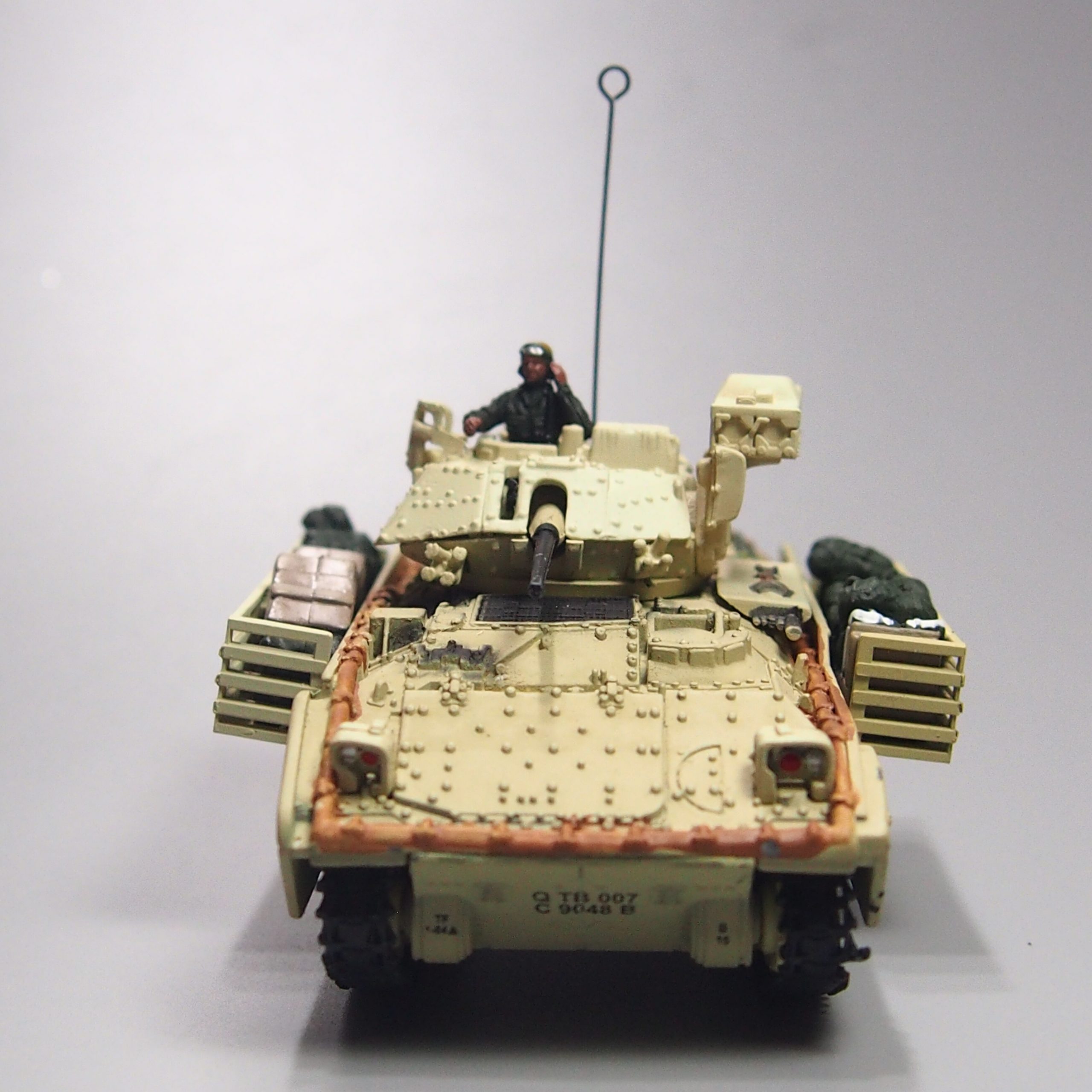 Out of print 1:72 m3a2 infantry armored vehicle Alloy collection model Battle of Baghdad Out of print 1:72 m3a2 infantry armored vehicle Alloy collection model Battle of Baghdad
