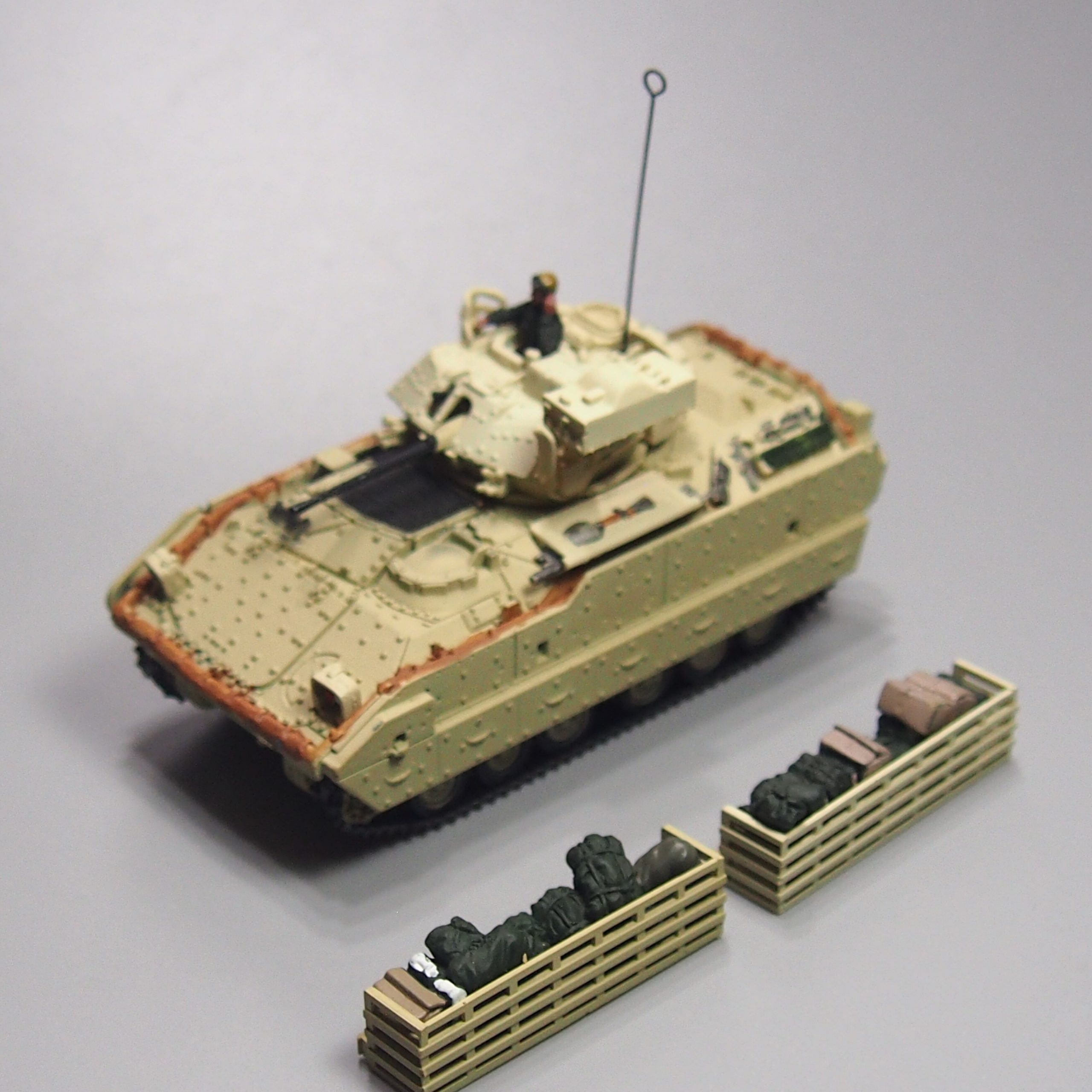 Out of print 1:72 m3a2 infantry armored vehicle Alloy collection model Battle of Baghdad Out of print 1:72 m3a2 infantry armored vehicle Alloy collection model Battle of Baghdad