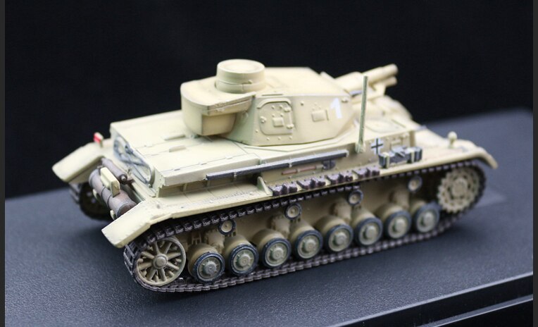1 / 72 German IV tank model Desert coating Finished tank model 1 / 72 German IV tank model Desert coating Finished tank model