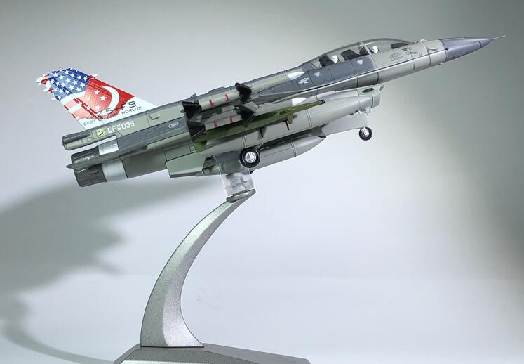 rare Special Offer 1:72 F-16D BLOCK 52 fighter model Singapore Air Force alloy Collection Model rare Special Offer 1:72 F-16D BLOCK 52 fighter model Singapore Air Force alloy Collection Model
