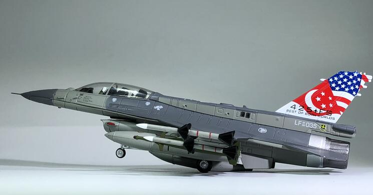 rare Special Offer 1:72 F-16D BLOCK 52 fighter model Singapore Air Force alloy Collection Model rare Special Offer 1:72 F-16D BLOCK 52 fighter model Singapore Air Force alloy Collection Model