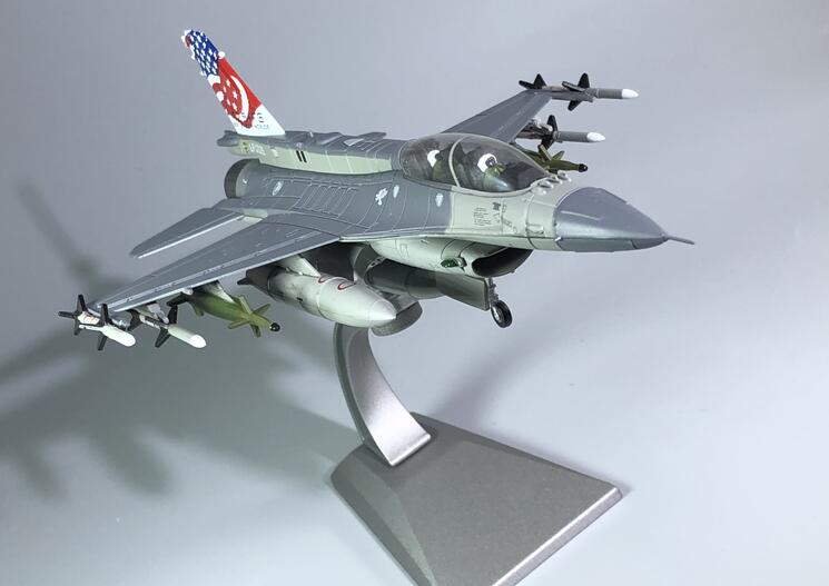 rare Special Offer 1:72 F-16D BLOCK 52 fighter model Singapore Air Force alloy Collection Model rare Special Offer 1:72 F-16D BLOCK 52 fighter model Singapore Air Force alloy Collection Model