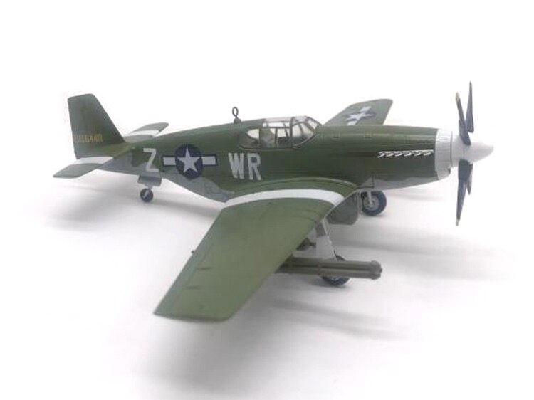 1: 72 World War II American p51B fighter model Trumpeter 39357 Finished product collection model