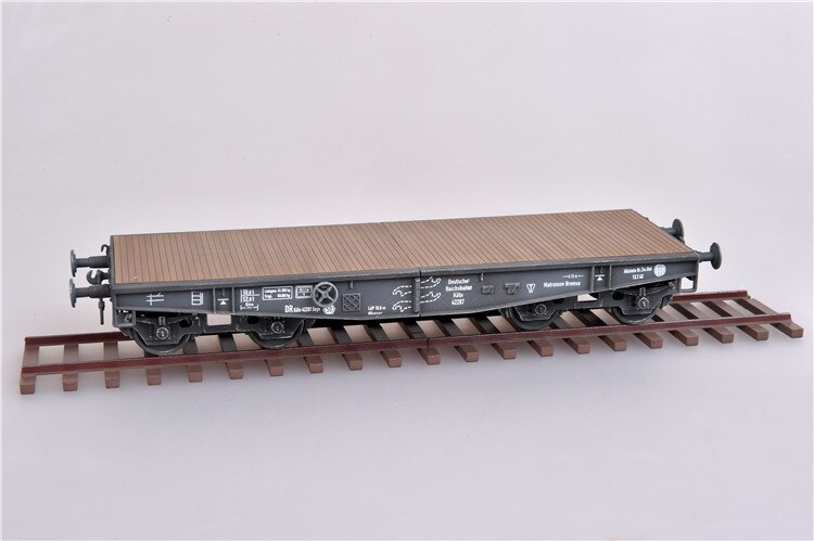 1 / 72 as72114 German ssy flat truck model Including orbit Scene model 1 / 72 as72114 German ssy flat truck model Including orbit Scene model