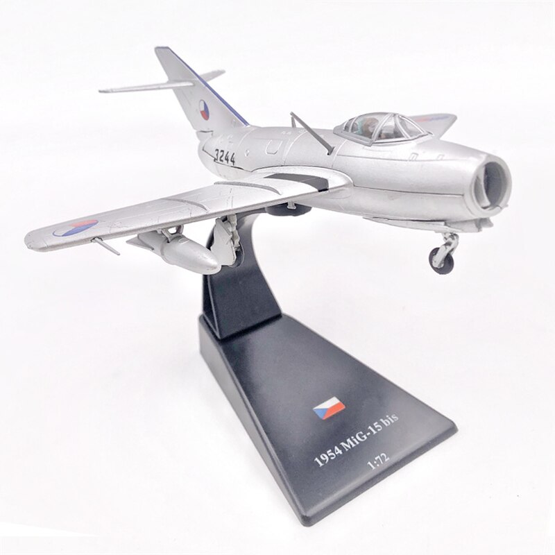 1: 72 Soviet mig15 bis fighter model Czech Air Force Alloy simulation finished products 1: 72 Soviet mig15 bis fighter model Czech Air Force Alloy simulation finished products