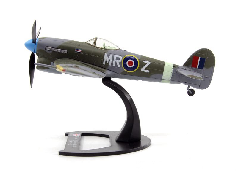 1 / 72 WWII British air force mk.1b fighter 1942 Alloy finished model ornament 1 / 72 WWII British air force mk.1b fighter 1942 Alloy finished model ornament