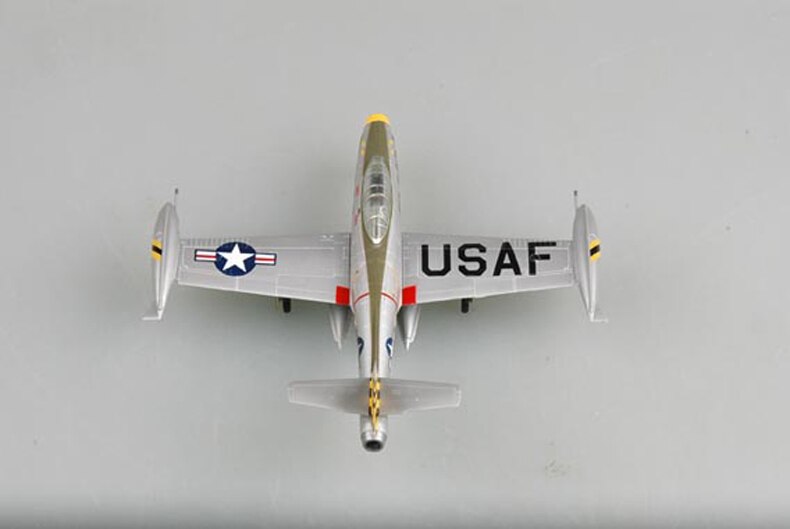 Trumpet 1:72 US Air Force F84E lightning fighter 37106 finished product model