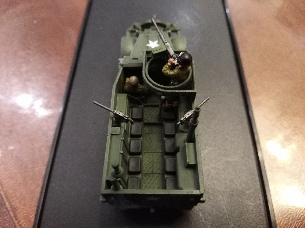 rare FO 873007A 1/72 World War II M3A1 half track armored vehicle model in USA Two soldiers Collection model