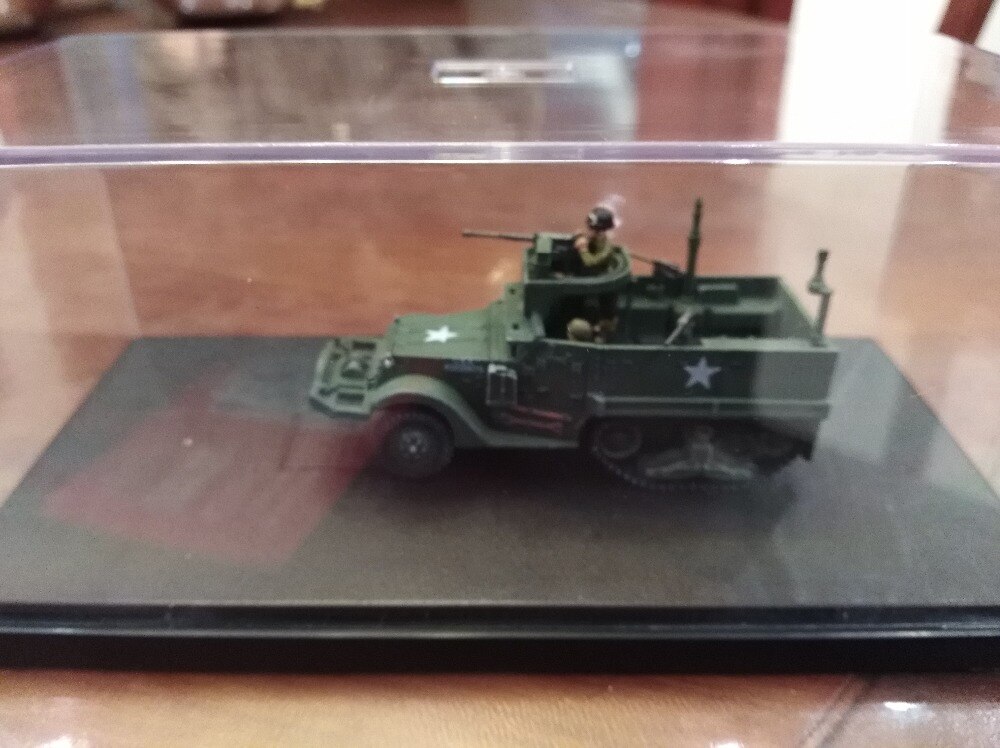 rare FO 873007A 1/72 World War II M3A1 half track armored vehicle model in USA Two soldiers Collection model