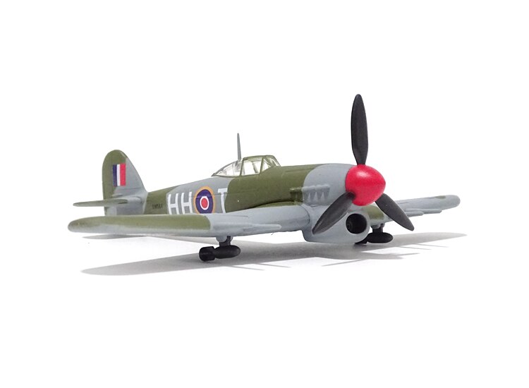 1 / 95 World War II British fighter Alloy finished product model 1 / 95 World War II British fighter Alloy finished product model