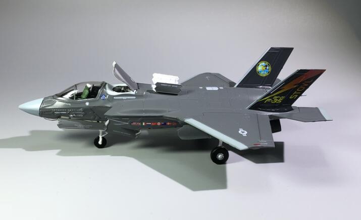 rare Special Offer 1:72 US Marine Corps Model of F35B Vertical Takeoff and Landing Fighter Alloy finished products