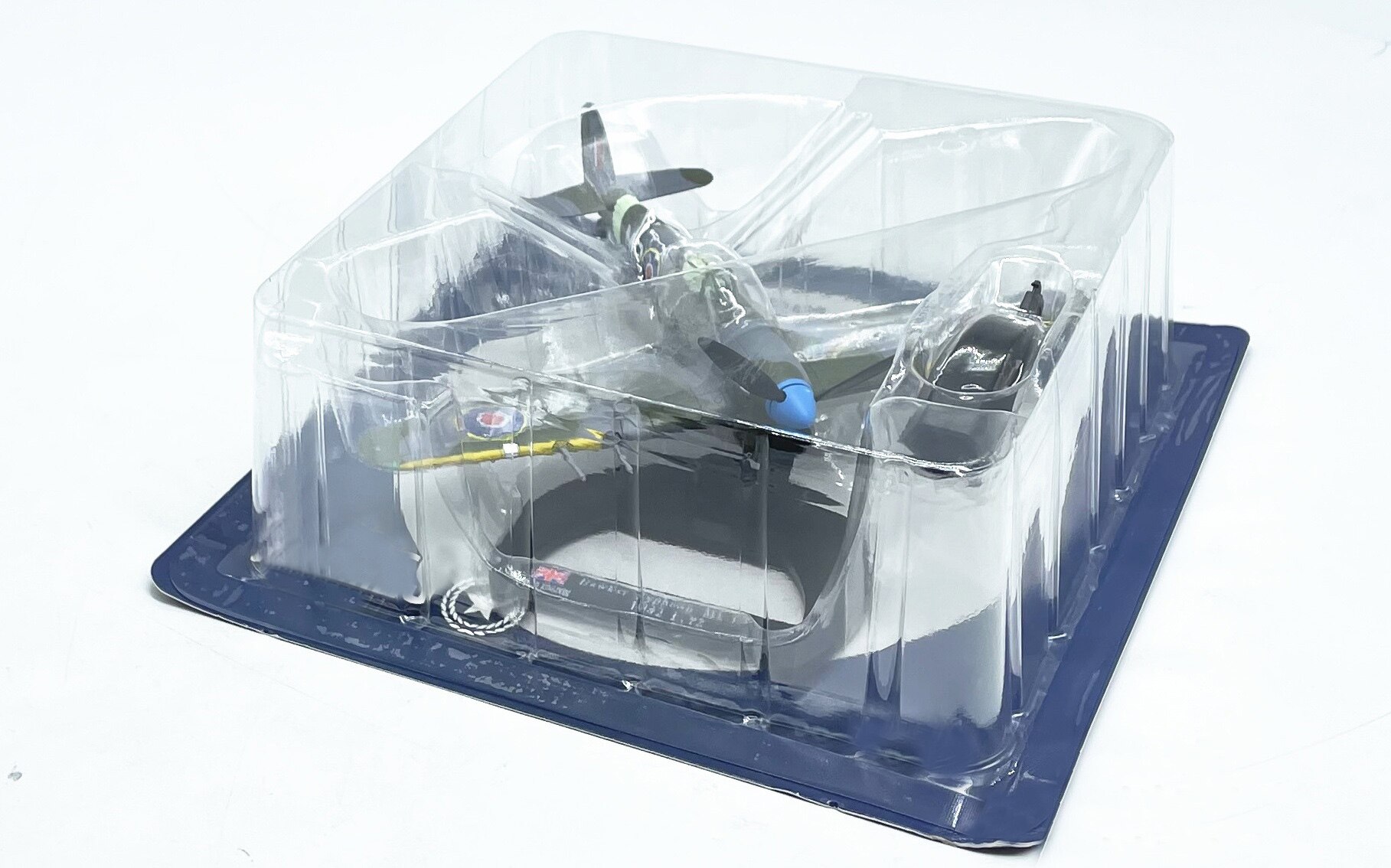 1: 72 World War II British fighter model Alloy finished product collection model 1942 1: 72 World War II British fighter model Alloy finished product collection model 1942