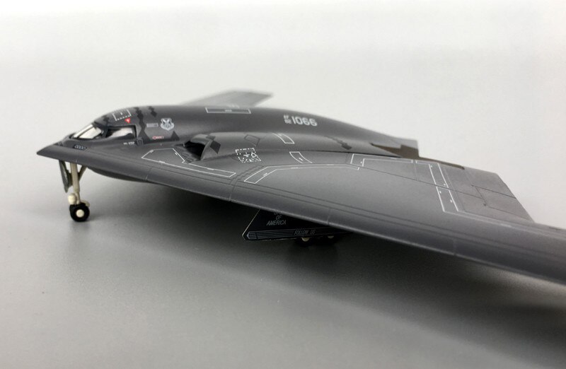fine 1/200 US Air Force b-2a stealth bomber 558648 alloy aircraft model Collection model fine 1/200 US Air Force b-2a stealth bomber 558648 alloy aircraft model Collection model