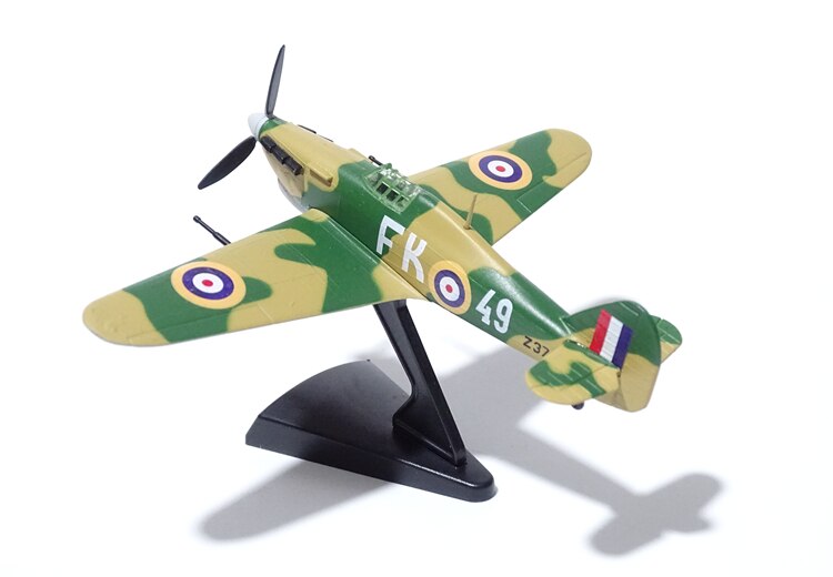 1 / 100 World War II British hurricane Mk II aircraft model Alloy aircraft model Collect ornaments 1 / 100 World War II British hurricane Mk II aircraft model Alloy aircraft model Collect ornaments