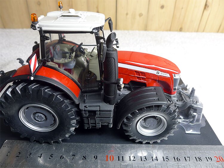1: 32 5293 8740 SMF tractor Agricultural vehicle model Alloy collection model 1: 32 5293 8740 SMF tractor Agricultural vehicle model Alloy collection model