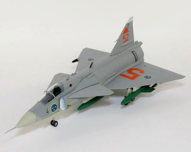 fine 1/72 Finished Swedish Air Force Ja37 fighter 42002 Alloy collection model