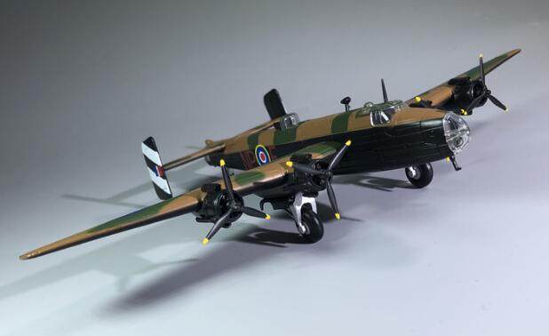 rare Special Offer 1:144 World War II Royal Air Force Halifax Bomber model alloy Collection Model
