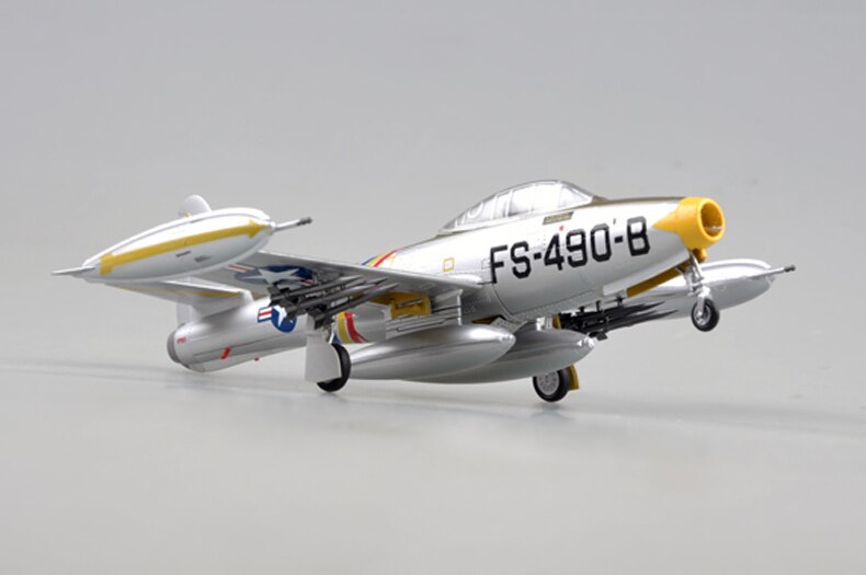 Trumpet 1:72 US Air Force F-84E lightning fighter 37105 finished product model Trumpet 1:72 US Air Force F-84E lightning fighter 37105 finished product model