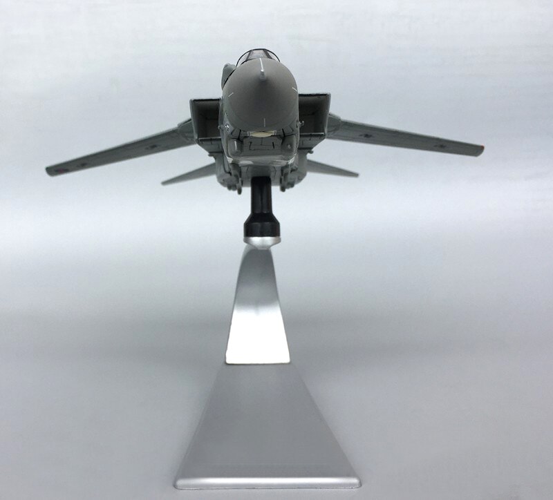 Boutique 1/72 British gr.4 fighter zg775 Decommissioning painting AA33620 Variable swept wing Boutique 1/72 British gr.4 fighter zg775 Decommissioning painting AA33620 Variable swept wing