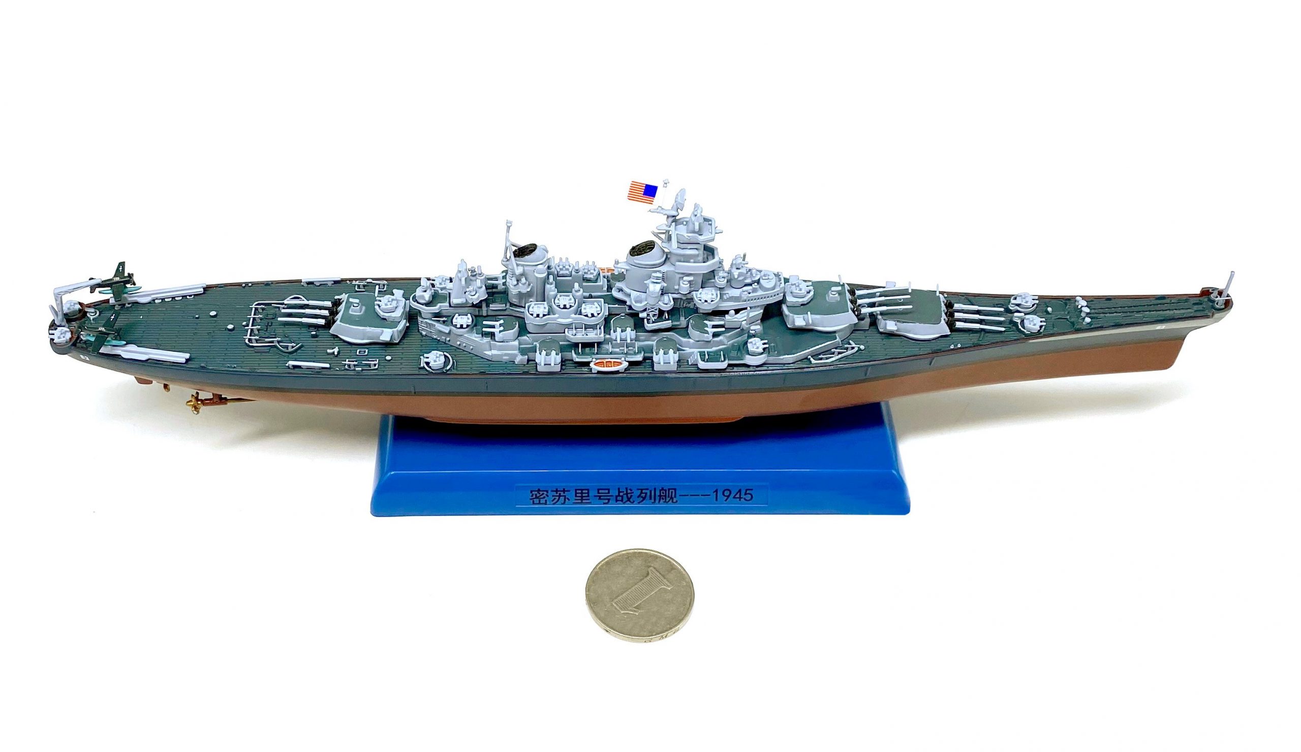 1:1000 World War II US battleship BB-63 Missouri Alloy hull Finished product of static simulation model 1:1000 World War II US battleship BB-63 Missouri Alloy hull Finished product of static simulation model