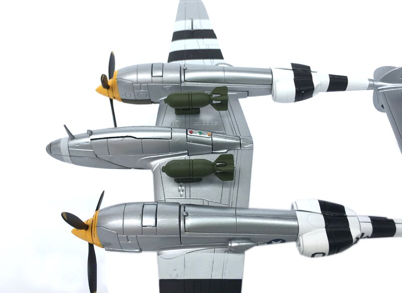Fine 1 / 72 World War II US p-38g fighter model Aa36616 alloy model