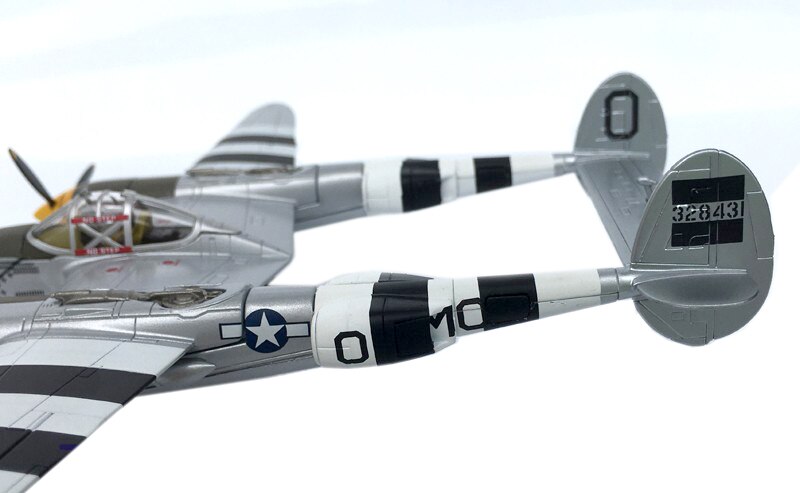 Fine 1 / 72 World War II US p-38g fighter model Aa36616 alloy model