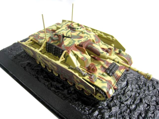 Rare 1 / 72 German assault tank No. 4 Hg 1944 Alloy finished product model